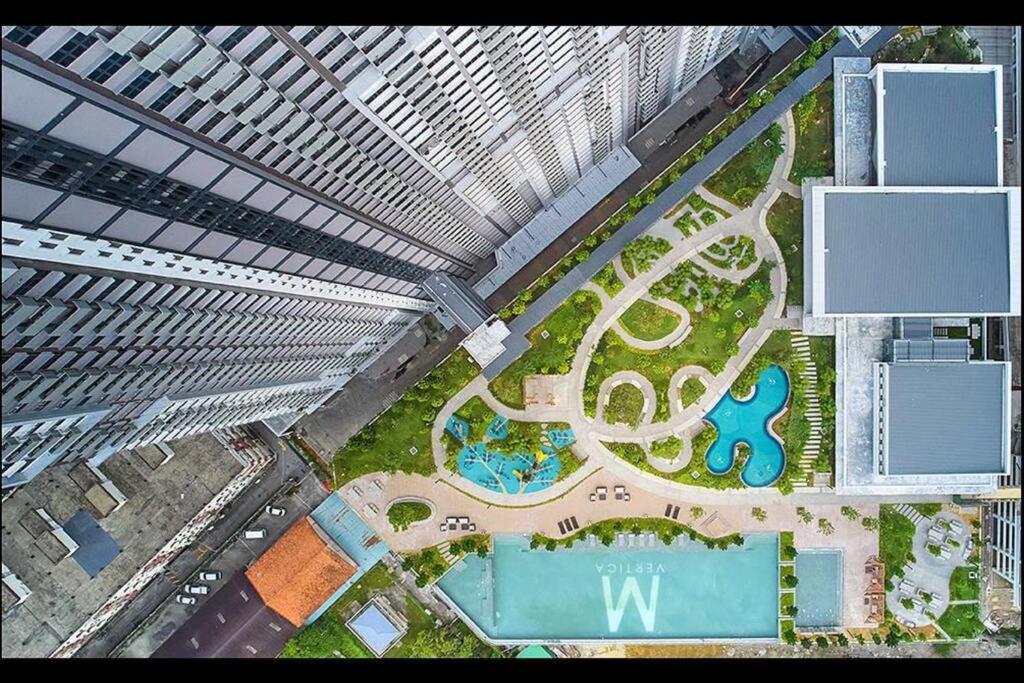 Trxklccpavvelo, Mrtlrt, 13pax, 4r2b, Klccpavtrxvelocity X Mrtlrt X 13pax X 4r2b X Free 4cpark Pangsapuri *